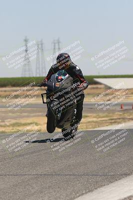 media/Aug-04-2024-TrackDaz (Sun) [[e1ff0814b6]]/Group A/12pm (Wheelie Bump)/